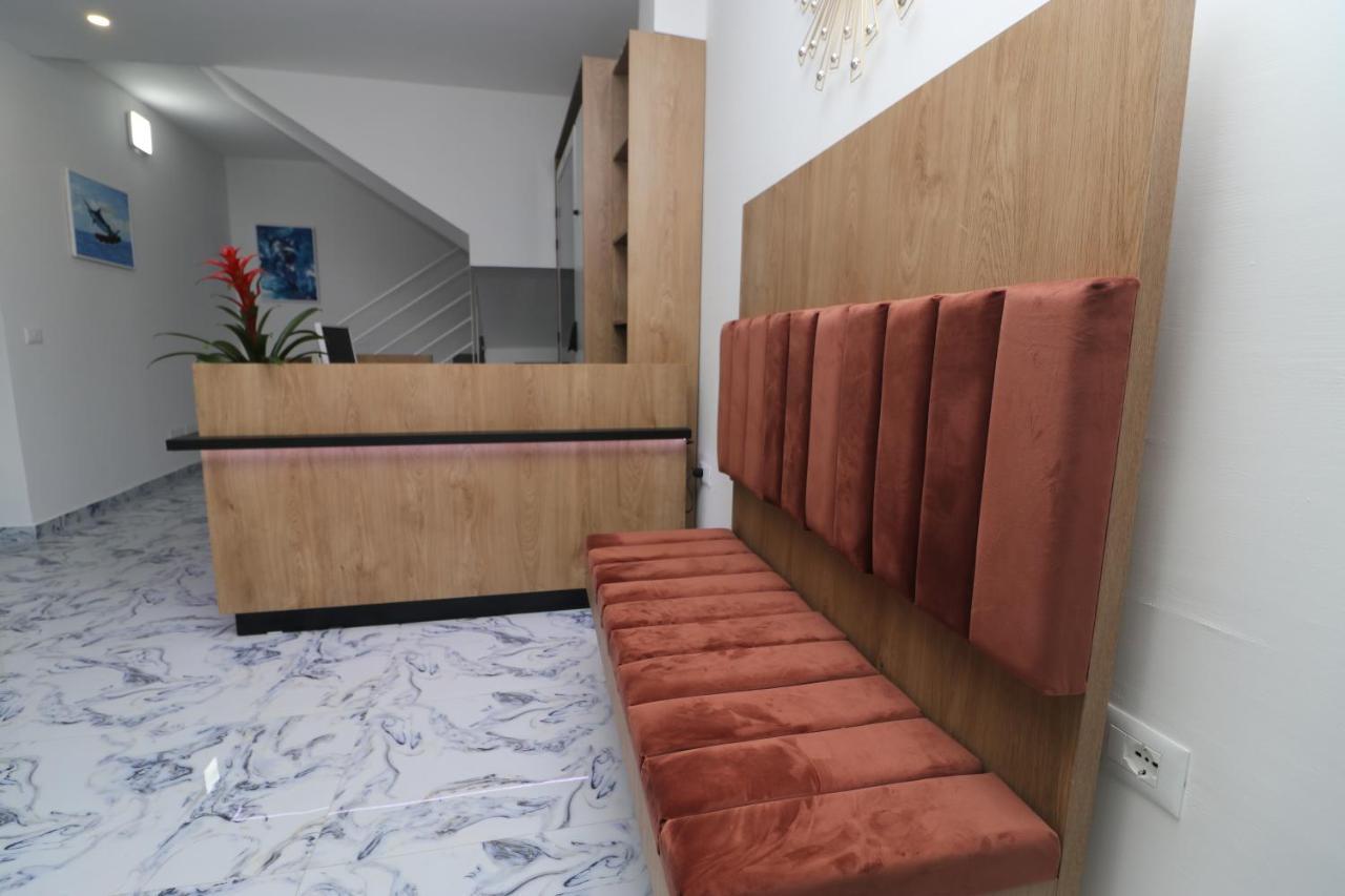 Heming-Way Hotel Δυρράχιο Εξωτερικό φωτογραφία