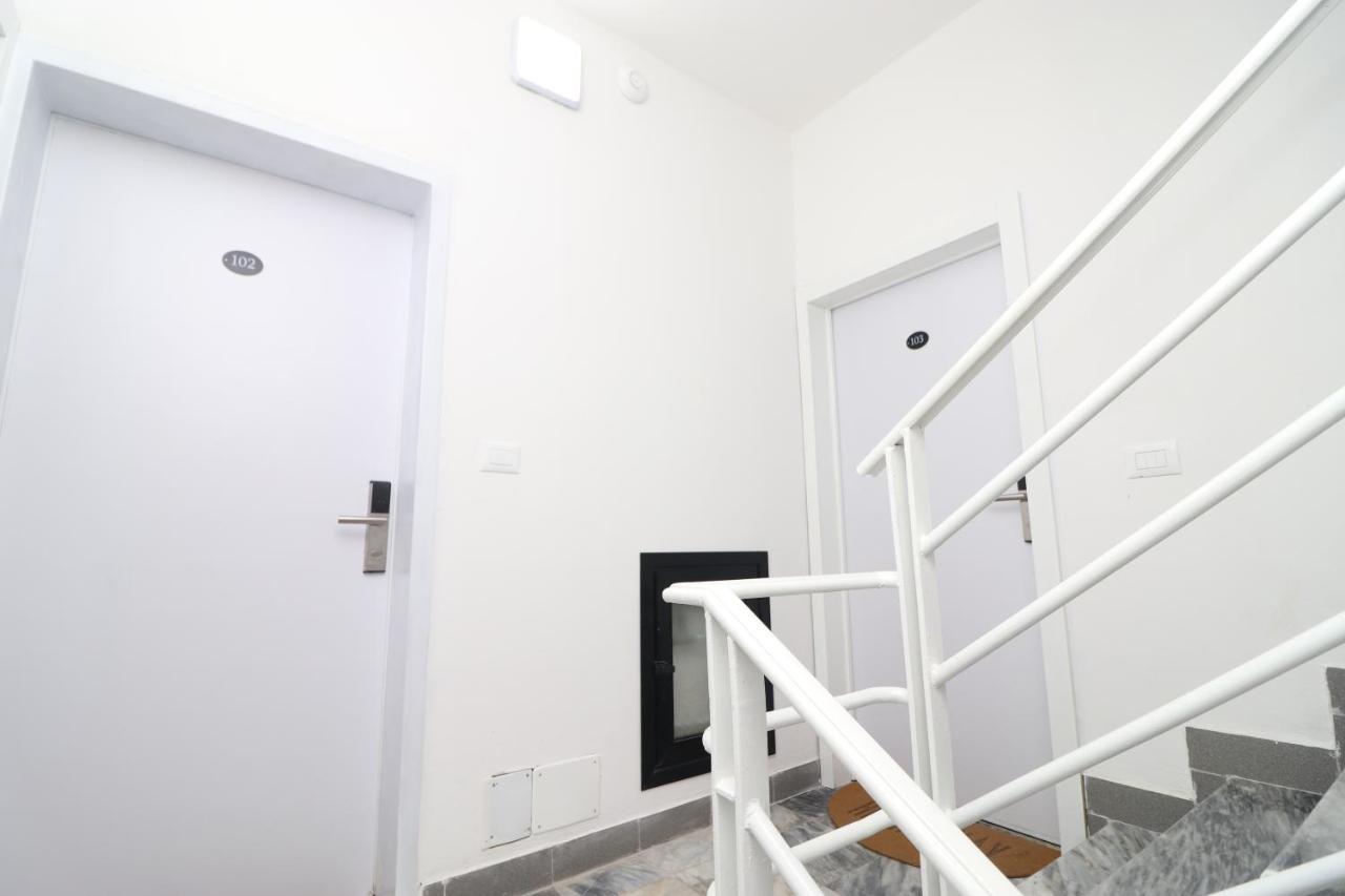 Heming-Way Hotel Δυρράχιο Εξωτερικό φωτογραφία